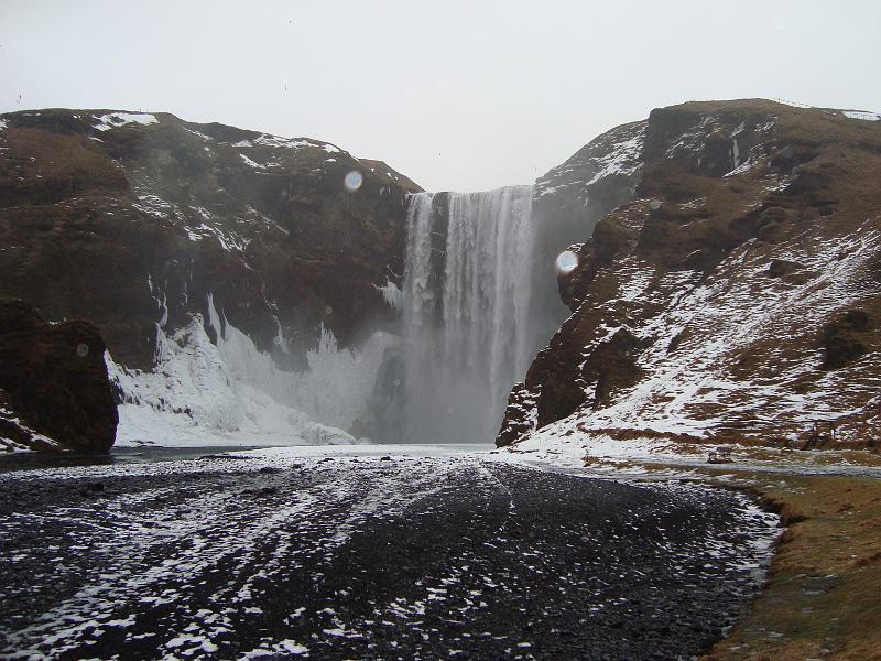 Copy of ved Skogafoss vamdfald 13Feb2009_12.JPG